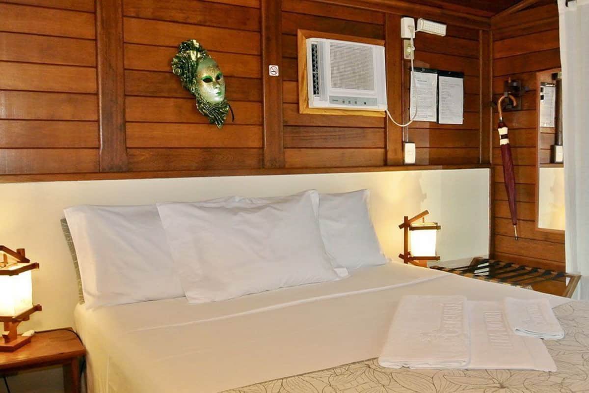 Habitación doble superior | Caja fuerte, wifi gratis, ropa de cama