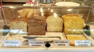 Desayuno buffet incluido todos los días