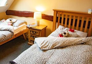 2 bedrooms, free WiFi, bed sheets - The Old Barn Self Catering Cottage (Heacham)