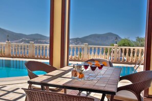 In-room dining - Villa Nefis (Kas)