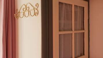 Romantic Double or Twin Room, Garden View (Shabby)