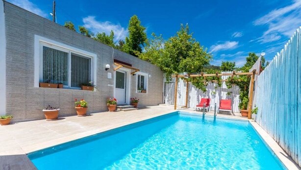 Outdoor pool, pool umbrellas, pool loungers