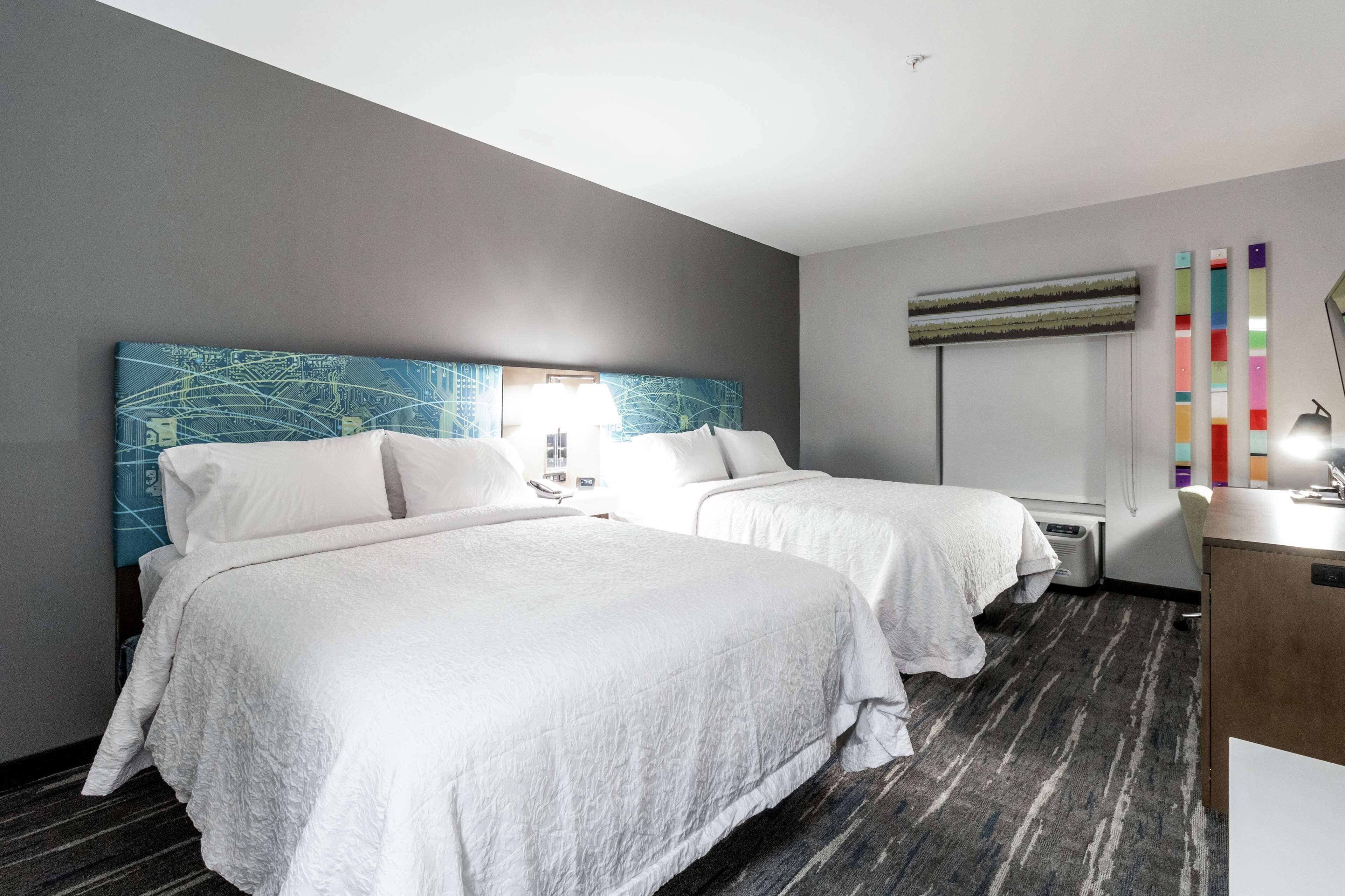 in-room safe, desk, laptop workspace, blackout curtains