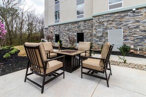 Terrace/patio - Hampton Inn Locust Grove (Locust Grove)