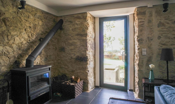 スマートテレビ、暖炉