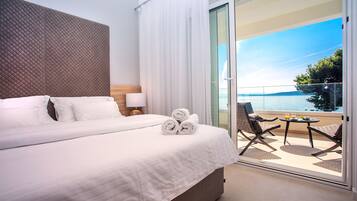 5 bedrooms, iron/ironing board, free WiFi, bed sheets