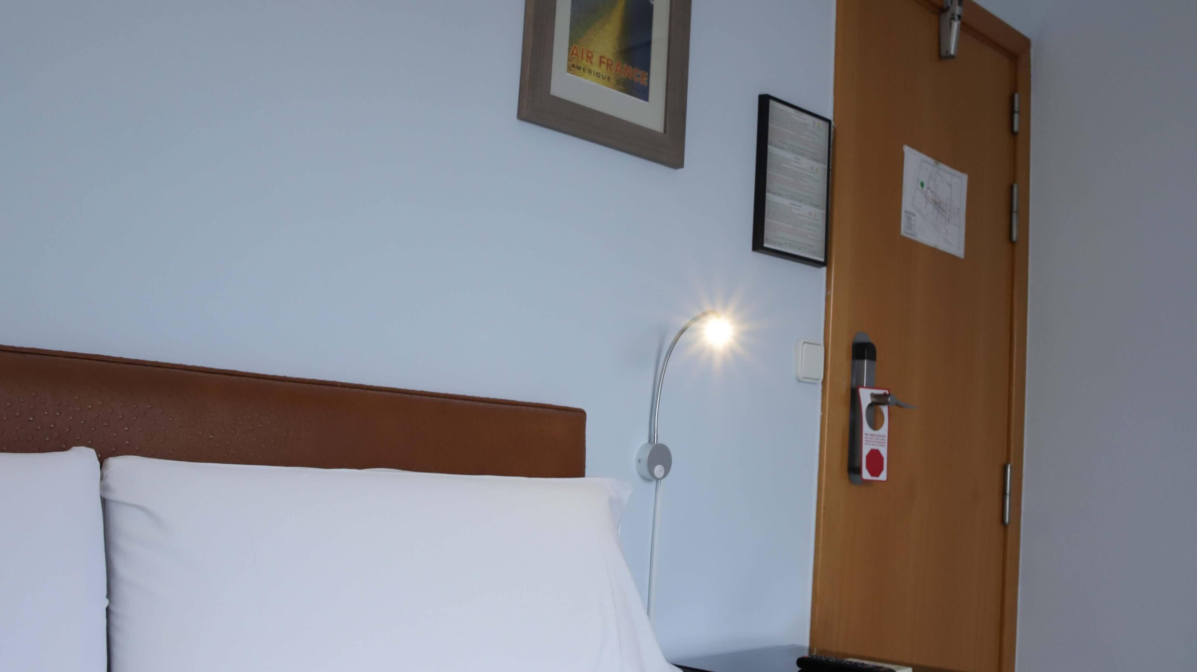 Comfort kamer, 1 twee- of 2 eenpersoonsbedden, 1 slaapkamer, balkon | Luxe beddengoed, Select Comfort-bedden, een minibar