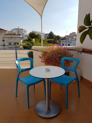 Kahden hengen comfort-huone, terassi | Terassi/patio