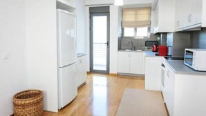 公寓 | 私人厨房 | 茶具/咖啡用具、大冰箱、烤箱、炉灶