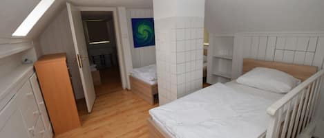 Apartment, 2 Bedrooms | Free WiFi