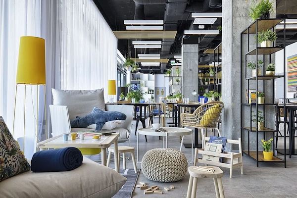 Café da manhã, almoço e jantar; culinária internacional