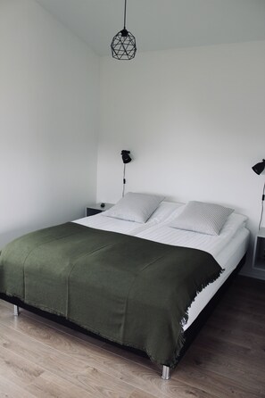 Blendingsgardiner, lydisolert, wi-fi (inkludert) og sengetøy