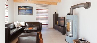 Lomatalo 6 hengelle idyllisellä paikalla, sauna, allergiaystävällinen