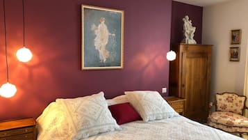 Chambre Double Deluxe (La Chambre Rose)