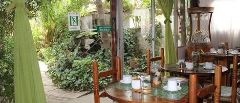 Bar (en la propiedad)