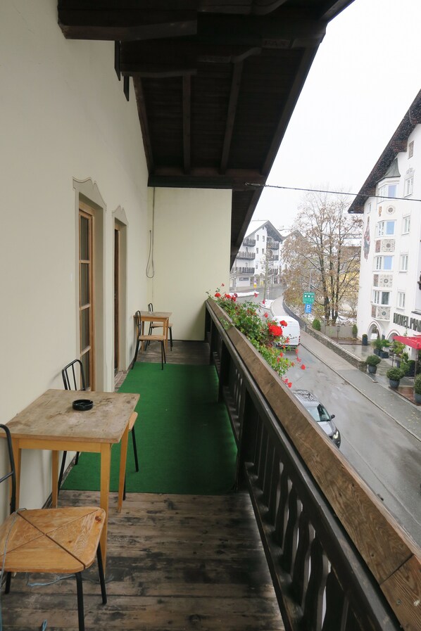 Basic Shared Dormitory (Mixed) | Balcony view - SnowBunnys BackPackers Hostel (Kitzbuhel)