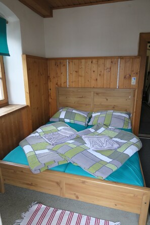 Room - SnowBunnys BackPackers Hostel (Kitzbuhel)