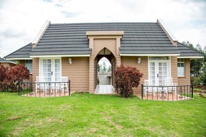 Exterior - Tafaria Castle (Ndaragwa)