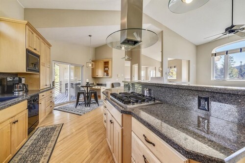 Larson Lane 217 - 4 Br Home