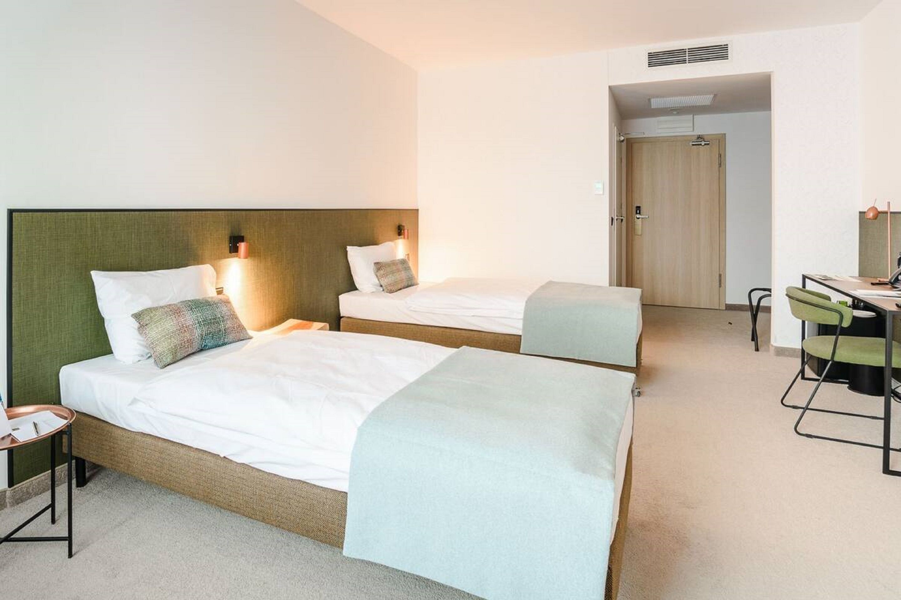 twin room | in-room safe, blackout curtains, iron/ironing board