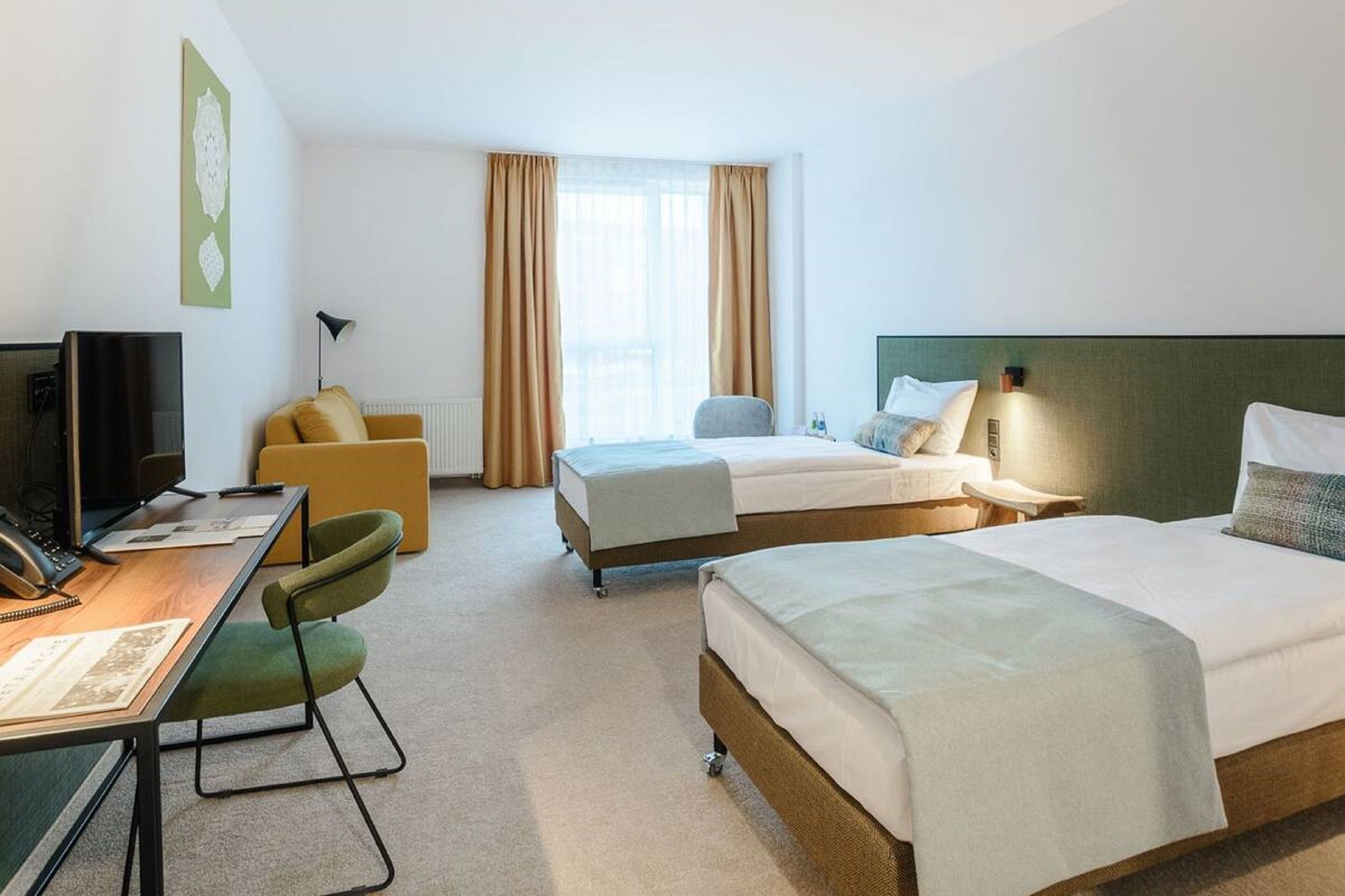 twin room | in-room safe, blackout curtains, iron/ironing board