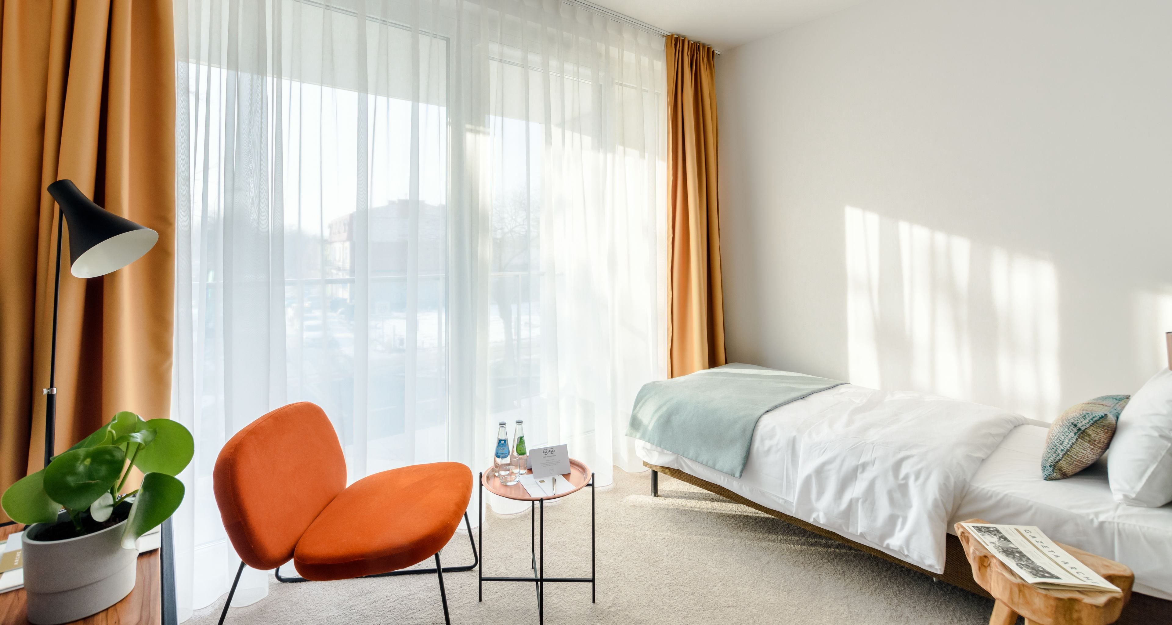 single room | in-room safe, blackout curtains, iron/ironing board