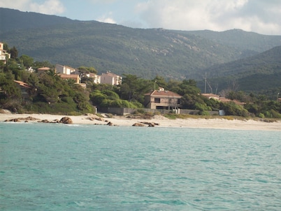 Self catering ground level of a villa, close to the sea