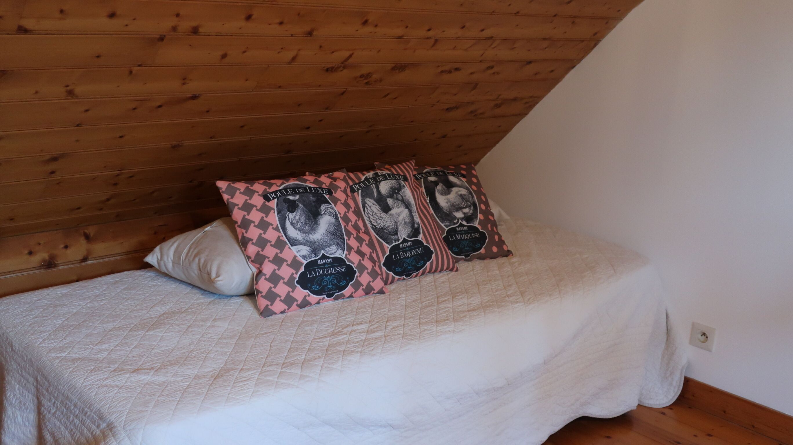 The peace and quiet of the countryside a stone's throw from the sea