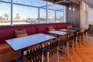Free daily self-serve breakfast