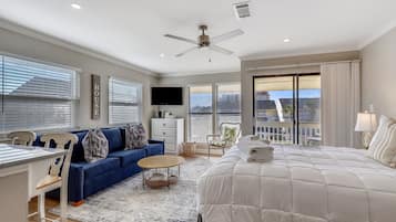 Studio | 1 bedroom, iron/ironing board, free WiFi, bed sheets