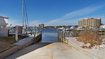 Condo, 1 Bedroom | Property grounds