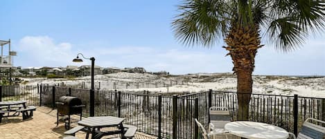 Condo, 2 Bedrooms | Outdoor dining