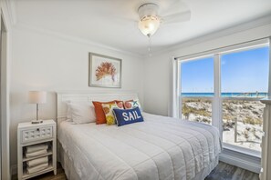 Condo, 2 phòng ngủ | 2 phòng ngủ, bàn ủi/dụng cụ ủi quần áo 