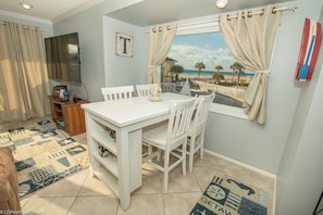 Condo, 1 Bedroom | Dining