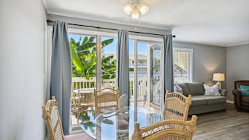 Condo, 1 Bedroom | Interior