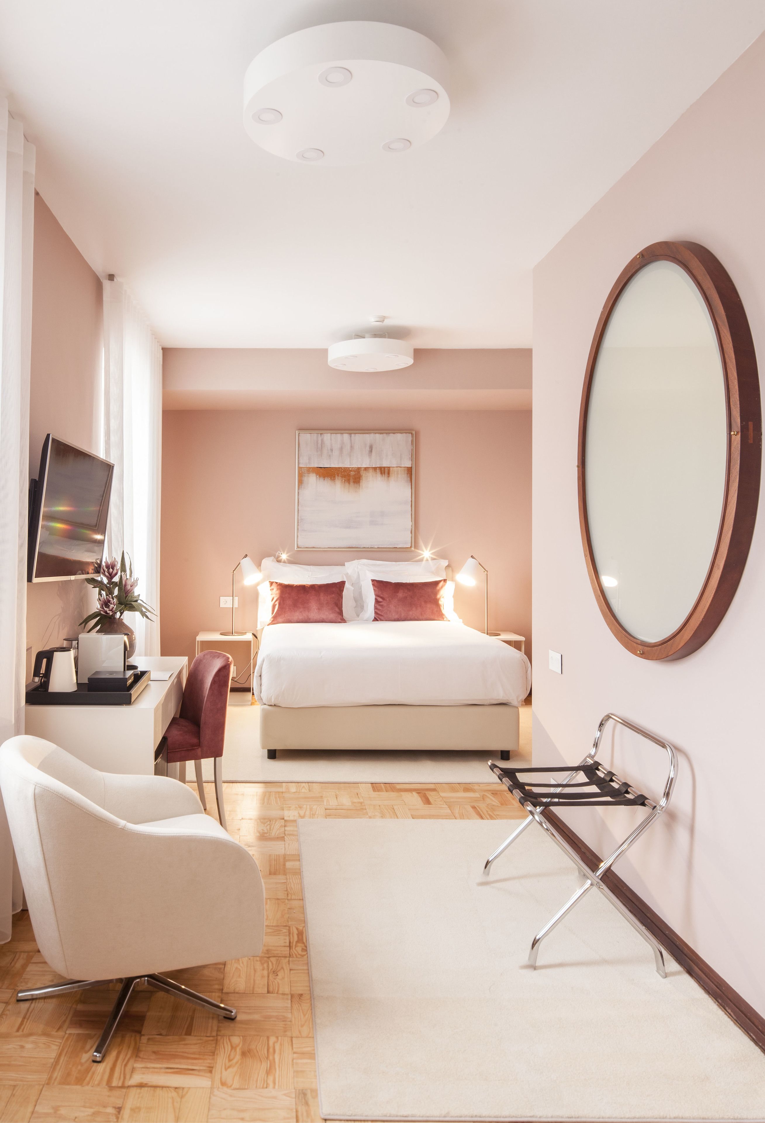 superior room, courtyard view | minibar, in-room safe, desk, laptop workspace