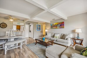 Condo, 2 Bedrooms | Living room