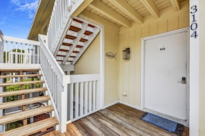 Condo, 2 Bedrooms | Exterior detail
