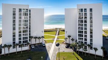 Condo, 2 Bedrooms | Exterior