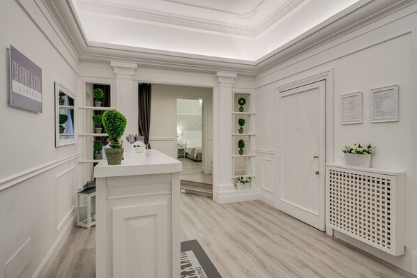 Interior - Charme & Chic Luxury (Rome)