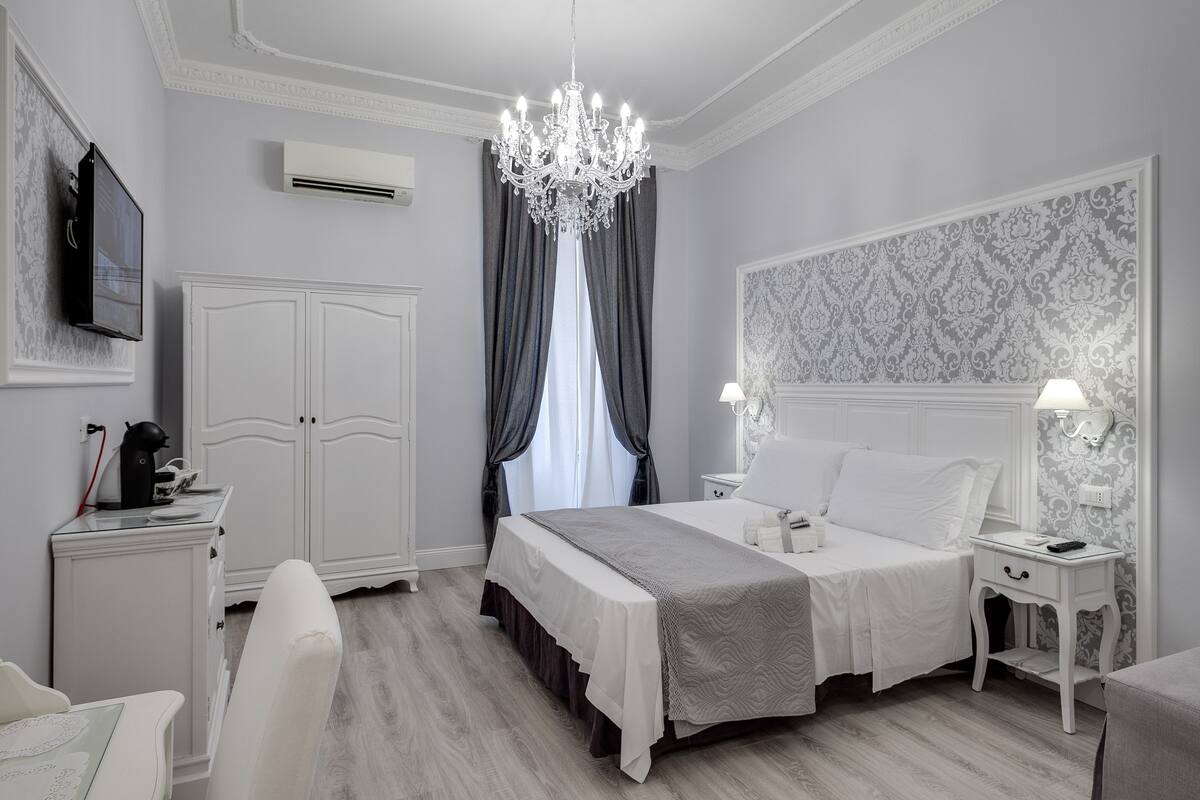 Superior Room | Premium bedding, down comforters, minibar, in-room safe