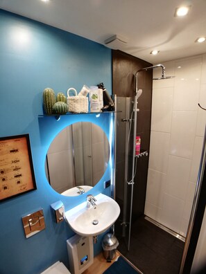 Standard Apartment | Desk, soundproofing, iron/ironing board, cribs/infant beds