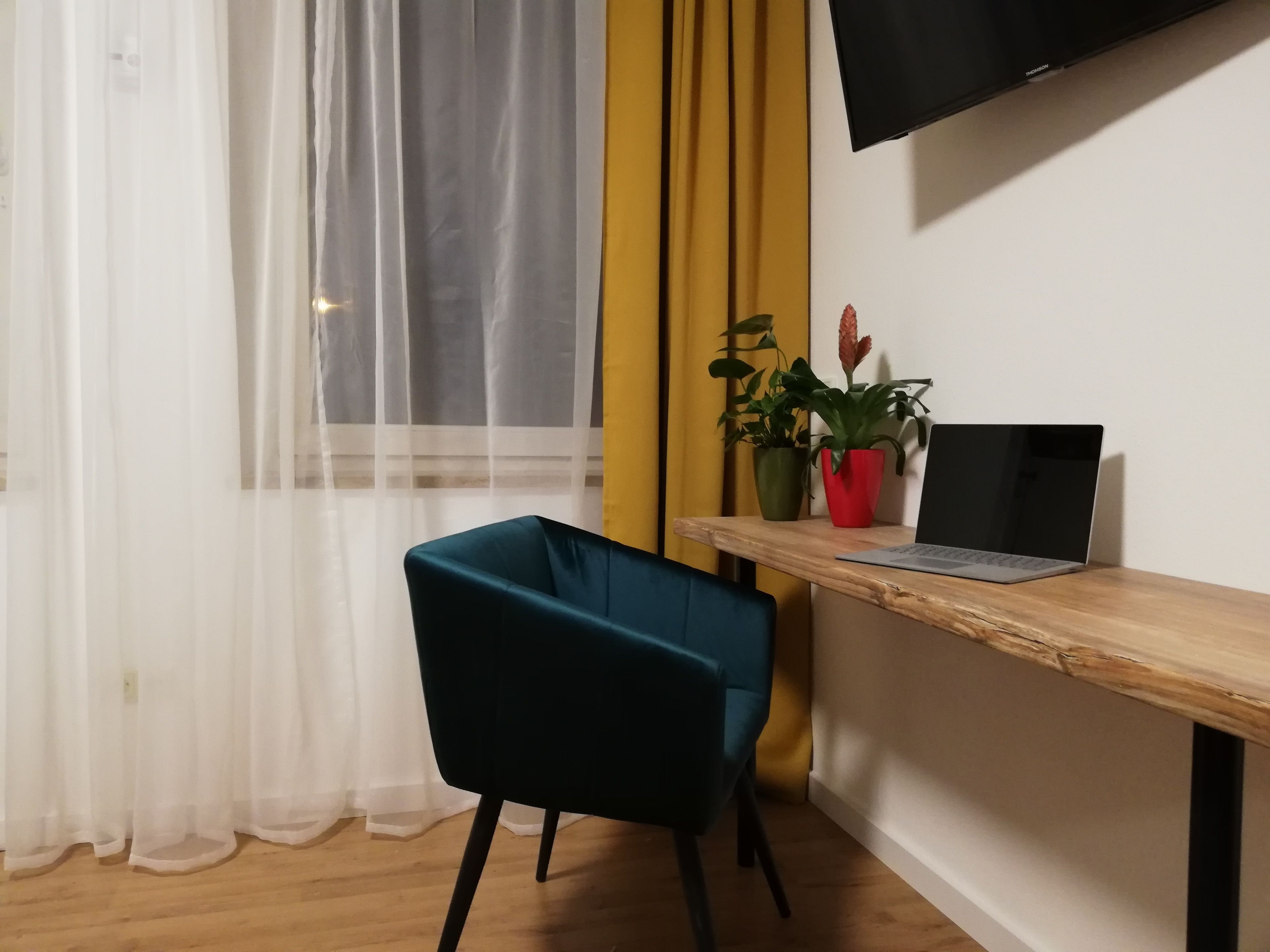 Superior appartement | Een bureau, geluiddichte muren, een strijkplank/strijkijzer, babybedden