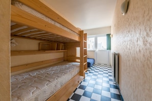 Appartement, 2 slaapkamers (Vitalo 402) | 2 slaapkamers, een strijkplank/strijkijzer, gratis wifi