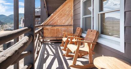 Powell Peak 104 1 Bedroom Condo by RedAwning