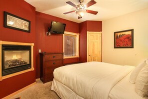 Condo, 1 Bedroom | 1 bedroom, laptop workspace, iron/ironing board, travel cot - Macgregor Mountain 27c 1 Bedroom Condo by RedAwning (Estes Park)