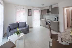 Apartment, 1 Bedroom, Balcony (Nebengebäude) | Private kitchen