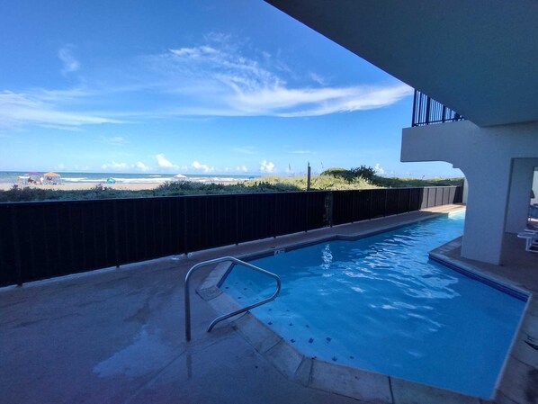 Monolocale | Piscina