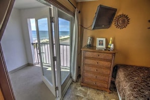 开间 | 免费 WiFi