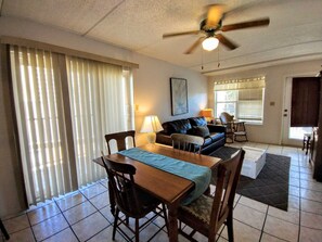 Condo, 2 Bedrooms | Dining